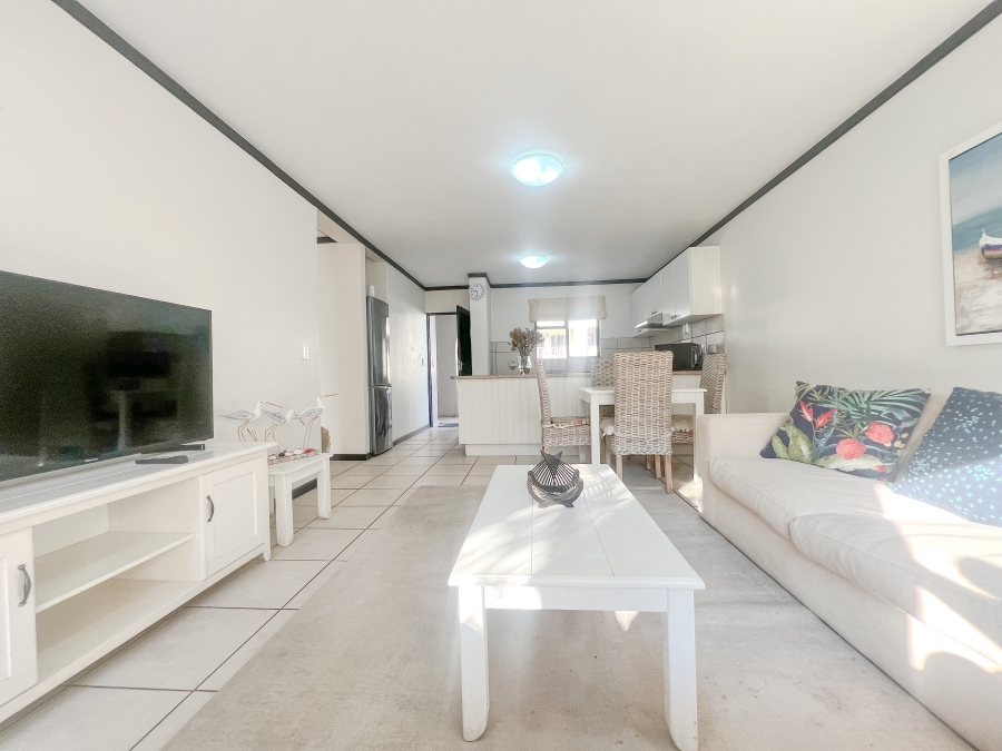 To Let 2 Bedroom Property for Rent in Santini Village Western Cape